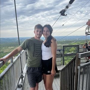 Meet your Posher, Brooke